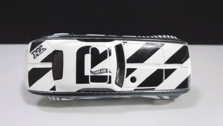 ぽく様　STH Машинка Базова Hot Wheels Hi-Roller II Super Treasure Hunt STH HW