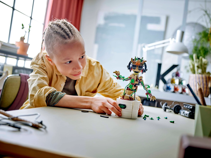 Конструктор LEGO Marvel Танці Грут 459 деталей (76297) - зображення 5