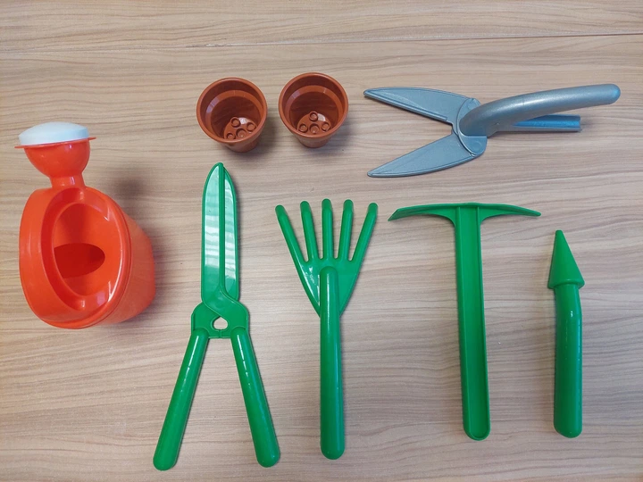 Іграшковий набір Androni Giocattoli Тачка з аксесуарами для маленького садівника 9 шт (8000796063229) - зображення 3