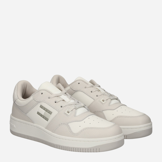 Sneakersy męskie skórzane Tommy Jeans EM0EM01513-P06 42 Jasnobeżowe (8720638190844) - obraz 2