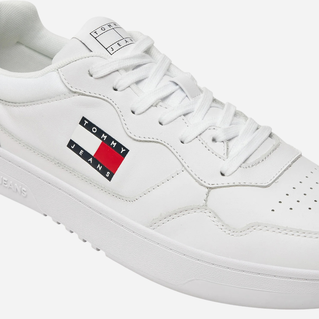 Sneakersy męskie skórzane Tommy Jeans EM0EM01443-YBR 42 Białe (8720637381021) - obraz 6