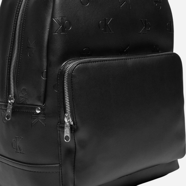 Рюкзак чоловічий 17 л вміщує формат А4 Calvin Klein Jeans K50K512546-0GK Чорний (8720639565504) - зображення 5