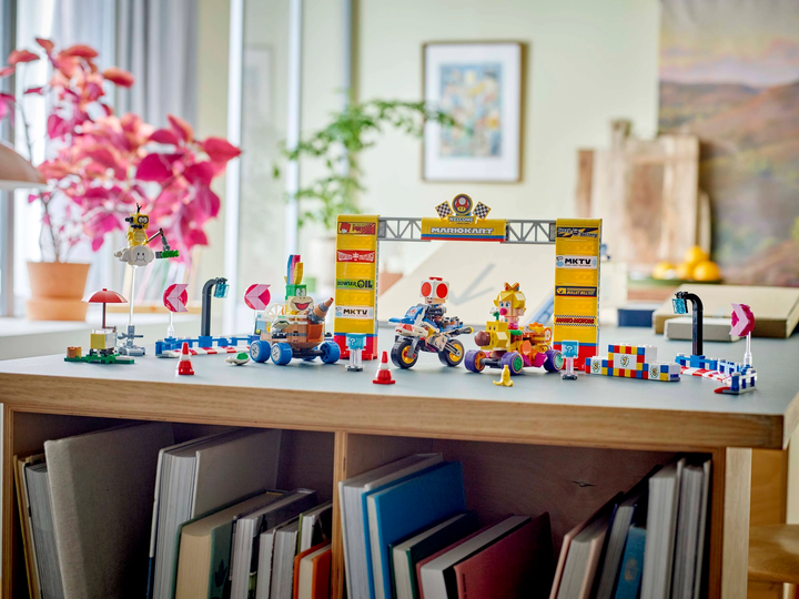 Zestaw klocków LEGO Super Mario Mario Kart: Zestaw Baby Peach i Grand Prix 823 elementy (72036) - obraz 9