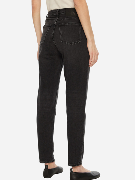 Джинси Regular Fit жіночі Calvin Klein Jeans J20J224518-1BY 31-28 Чорні (8720639946419) - зображення 2