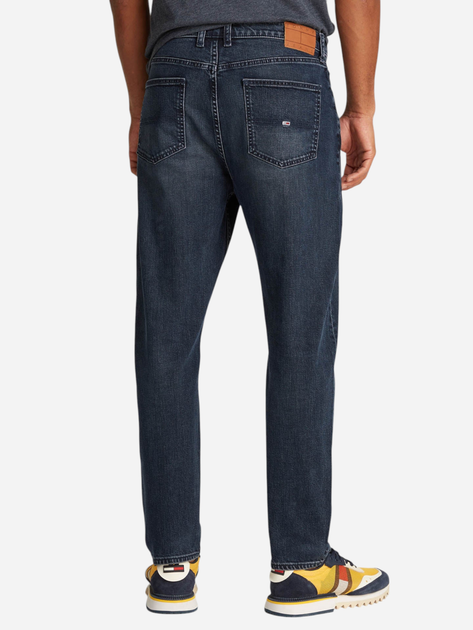 Джинси Regular fit чоловічі Tommy Jeans DM0DM20543-1BK 34-34 Темно-сині (8720638467182) - зображення 2