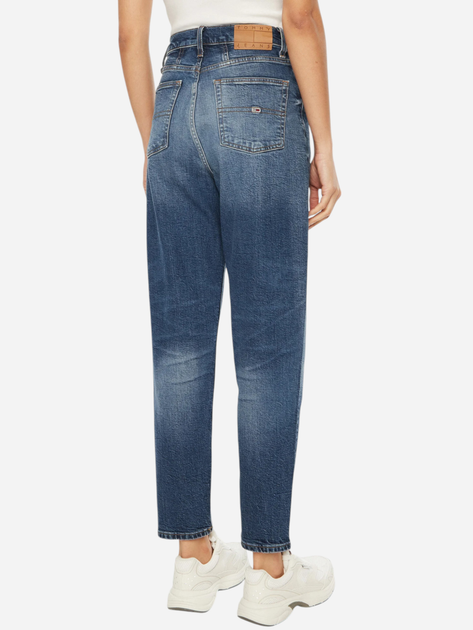 Jeansy mom fit damskie z wysokim stanem Tommy Jeans DW0DW20224-1BK 28-32 Ciemnoniebieskie (8720638472520) - obraz 2