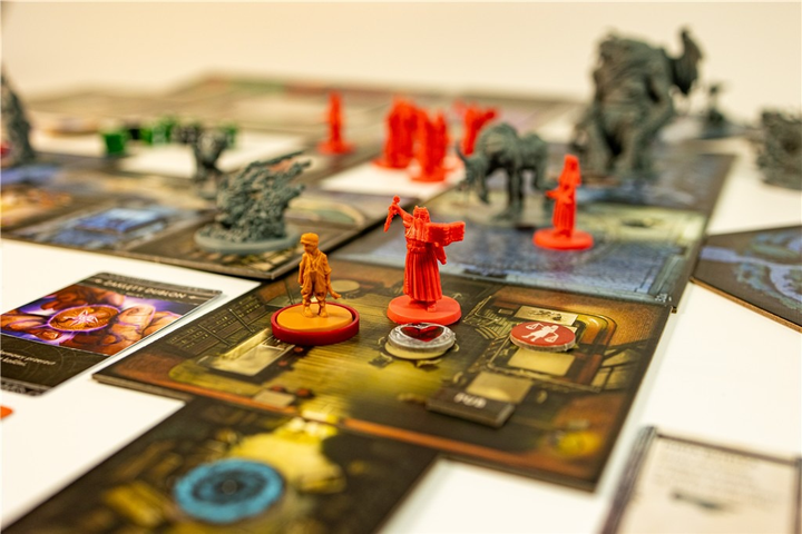 Gra planszowa Portal Games Cthulhu: Death May Die - Strach przed nieznanym (edycja polska) (5902560389548) - obraz 11