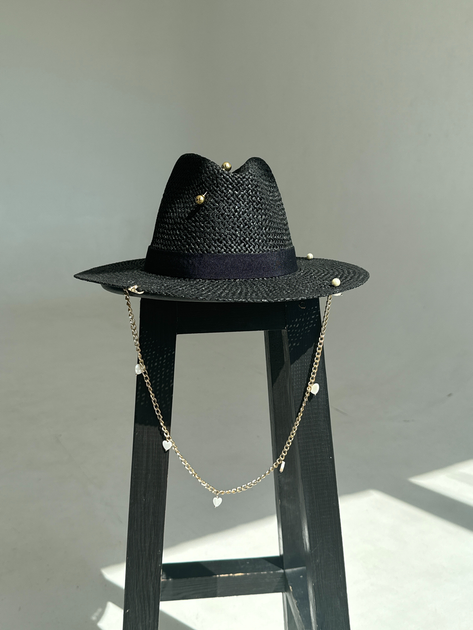 Шляпа Федора женская D.Hats из рафия с цепью золото с сердцами черная - изображение 6