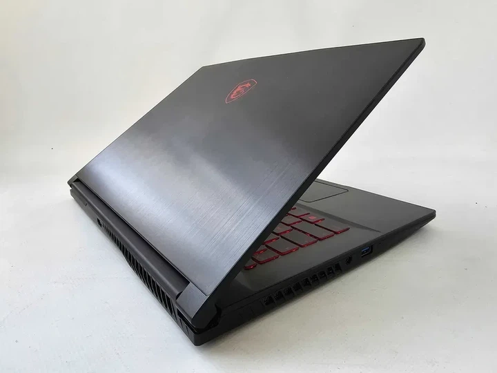 Ноутбук MSI Thin GF63 (2023) i5 12450H/RTX 4050/RAM 16GB/SSD 512GB/144Hz Б\В - зображення 6