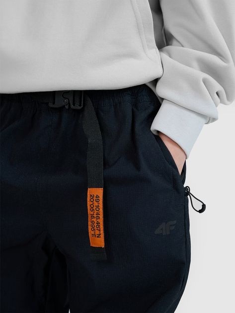 Spodnie dresowe chłopięce joggery 4F 4FJWSS25TTROM1136-20S 122 cm Czarne (5905700500759) - obraz 6