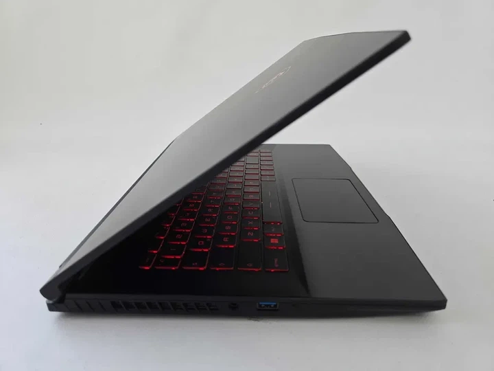 Ноутбук MSI Thin GF63 (2023) i5 12450H/RTX 4050/RAM 16GB/SSD 512GB/144Hz Б\В - зображення 5