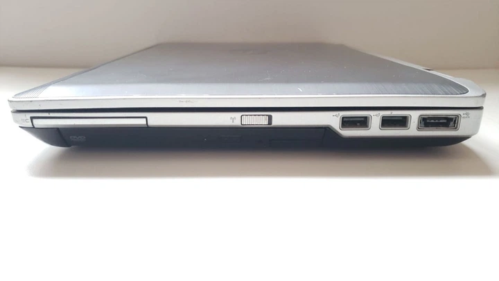 Ноутбук Dell Latitude E6420 / 14" (1600x900) TN / Intel Core i7-2620M (2 (4) ядра по 2.7 - 3.4 GHz) / 8 GB DDR3 / 256 GB SSD / Intel HD Graphics 3000 / WebCam б/у - изображение 4