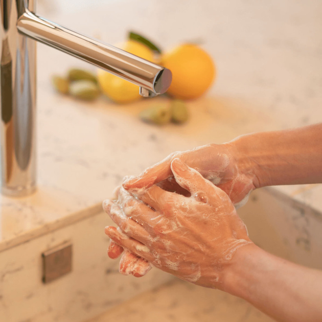 Марсельське рідке мило Compagnie De Provence Orange Blossom Refill 1 л (3551780000041) - зображення 4