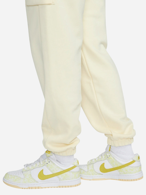 Спортивні штани на флісі жіночі Nike W Nsw Club Flc Mr Pant Cargo DQ5196-113 M Бежеві (196153342095) - зображення 7
