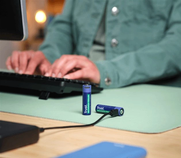 Akumulatorki Trust USB Type-C AA, 1.5V 1700mAh, Li-Ion, 2 szt (TR25584) - obraz 6