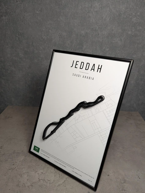 Металлическая Рамка 30x21см с 3D Трассой JEDDAH Circuit (Jeddah Street Circuit) / Jeddah, Saudi Arabia / Джидда (Городская трасса Джидда или трасса Джидда Корниш) в Масштабе 1:40 000 Black Matte / Рамка-Подставка 2в1 на Стену или Полку - изображение 8