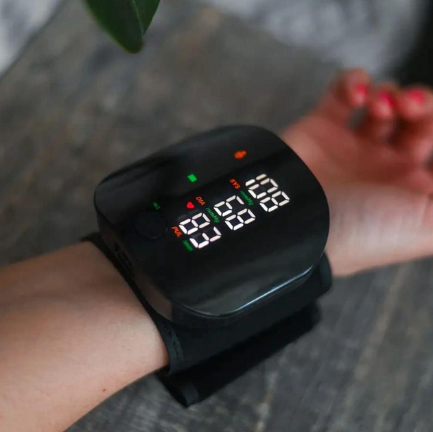 Тонометр автоматический Blood Pressure Monitor на запястье с голосовым помощником, цифровой, аккумуляторный, электронный чёрный - Фото 3 Тонометр автоматический Blood Pressure Monitor на запястье с голосовым помощником, цифровой, аккумуляторный, электронный чёрный - изображение 3