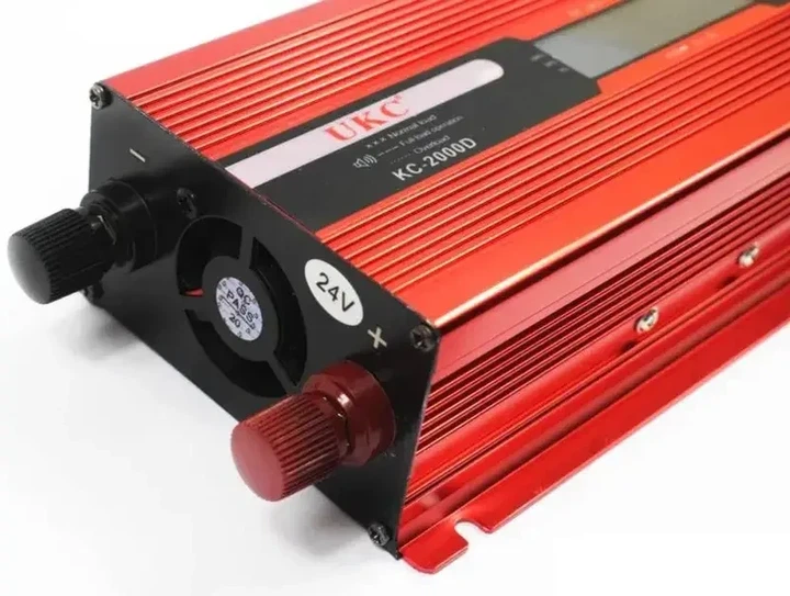 Преобразователь напряжения UKC KC-2000D 12V-220V инвертор 2000W LCD 3739 - изображение 3