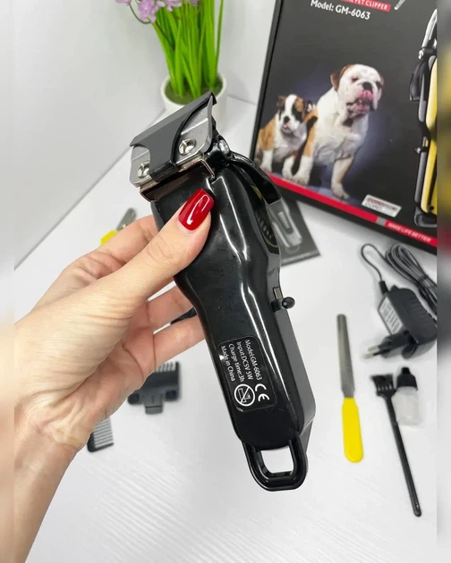 Професійна акумуляторна машинка для стрижки тварин Geemy GM-6063 для грумінгу 5213 - Фото 2 Професійна акумуляторна машинка для стрижки тварин Geemy GM-6063 для грумінгу 5213 - зображення 2