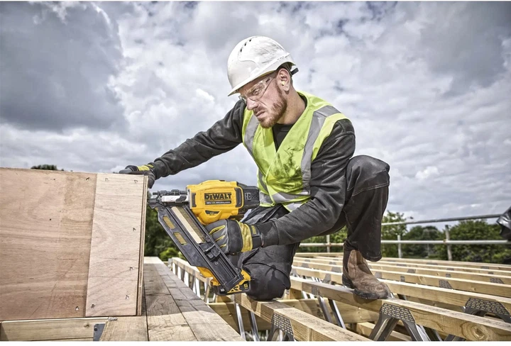 Аккумуляторный гвоздезабивной пистолет DeWALT DCN930N - Фото 9 Аккумуляторный гвоздезабивной пистолет DeWALT DCN930N - изображение 9
