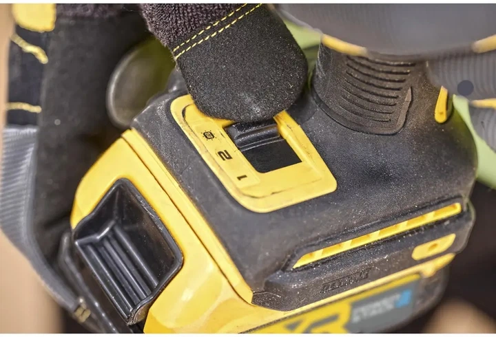 Шуруповерт DeWALT DCF870N - Фото 8 Шуруповерт DeWALT DCF870N - изображение 8