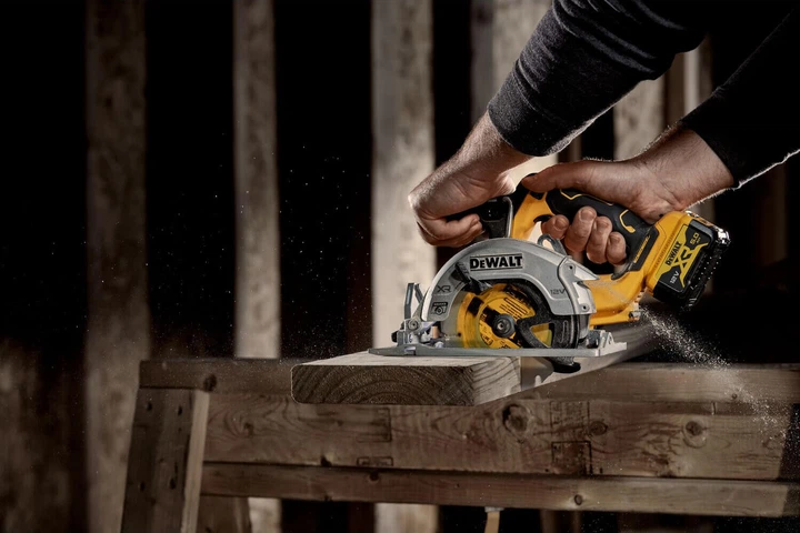 Дискова акумуляторна пила DeWALT DCS512NT - зображення 4