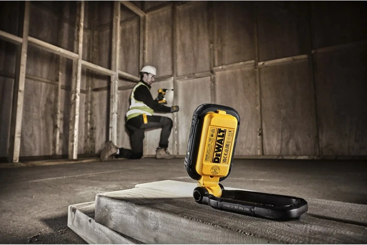 Фонарь светодиодный аккумуляторный DeWALT DCL182 - изображение 5