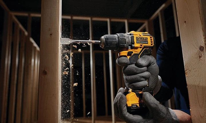 Акумуляторний дриль-шурупокрут DeWALT DCD703NT - зображення 6