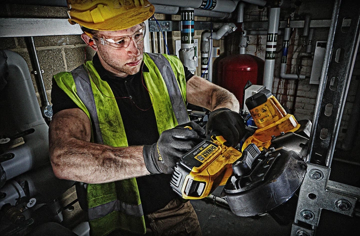 Пила стрічкова акумуляторна DeWALT DCS378N - зображення 5