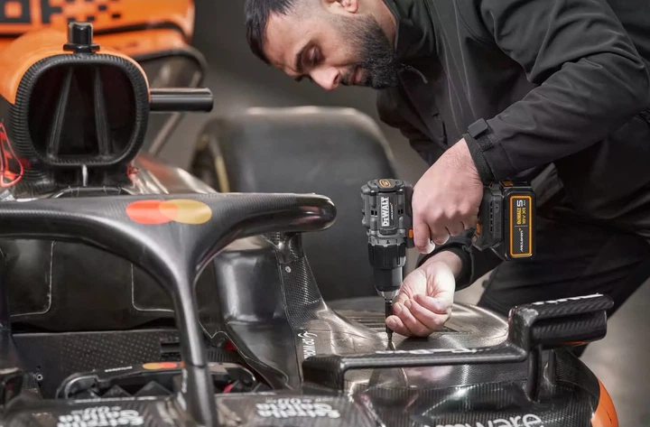 Дриль-шурупокрут ударний DeWalt McLaren F1 Team Limited Edition (DCD85MP2T) - зображення 14