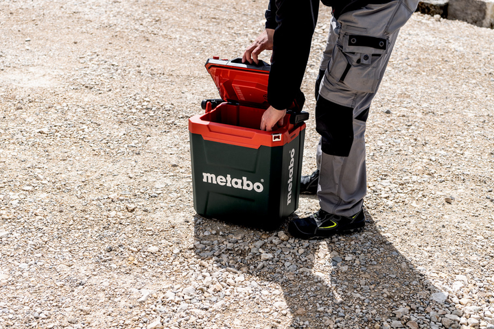 Акумуляторний автохолодильник Metabo KB 18 BL 18 V з функцією утримання в гарячому стані в картонній коробці (600791850) - зображення 3