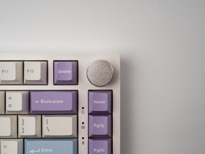 Клавіатура механічна бездротова Ajazz Ak820 PRO + наліпки укр. розкладки, Gift swich, RGB-підсвітка та підтримка HOT-SWAP, біло-фіолетова - зображення 4