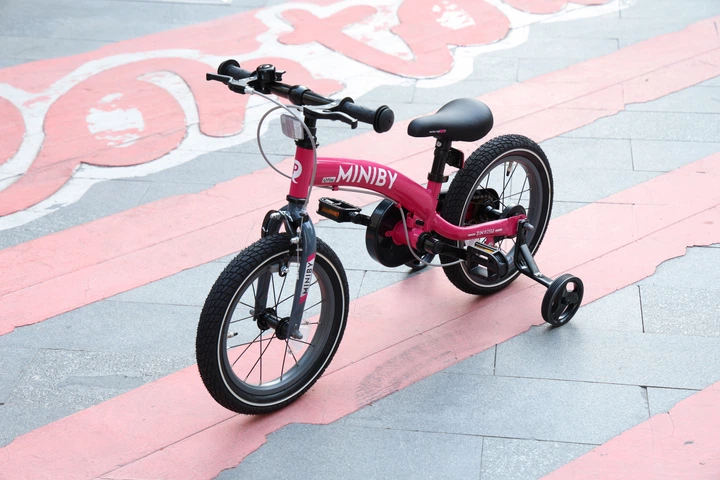 Велосипед-беговел Qplay Miniby 3в1 Pink (CB01MiniByPink) - изображение 3