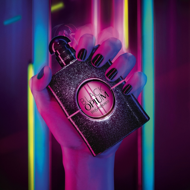 Woda perfumowana damska Yves Saint Laurent Black Opium Neon 30 ml (3614272824966) - obraz 4