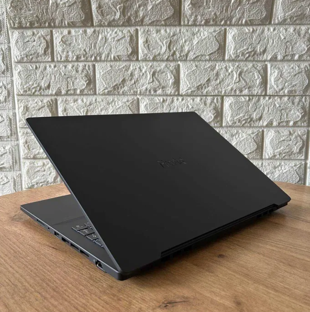 Ноутбук Asus ProArt 16.0" 4K OLED Ryzen 9 5900HX 32Gb SSD 1Tb RTX 3060 Б/В - зображення 5