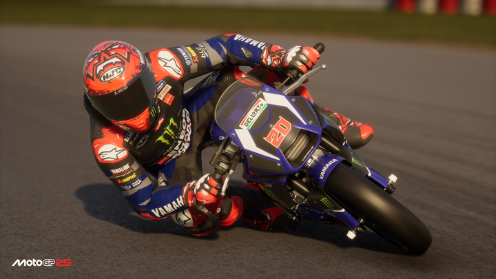 Gra Nintendo Switch MotoGP 25 Day One (klucz elektroniczny) (8056216170350) - obraz 4