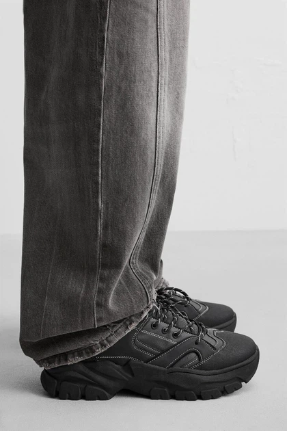 Кросівки масивні Zara 43 чорний 2304/520/800 – Оригинальная обувь