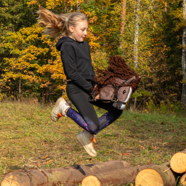 Duży koń na kiju Hobby Horse Skippi z kantarem i wodzami Kasztanowaty (5906361450070) - obraz 6