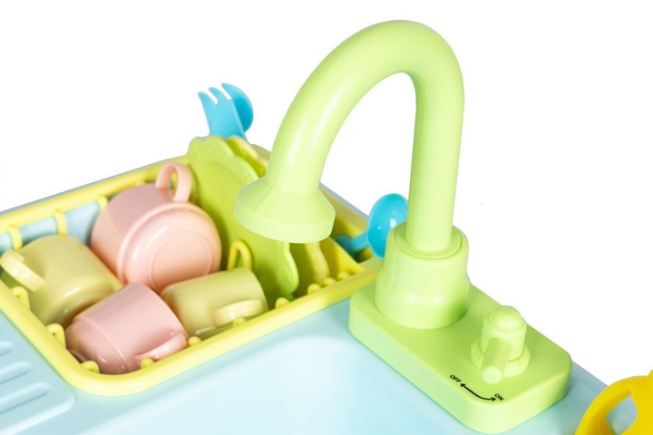 Zestaw do zabawy EcoToys zlewozmywak z kranem napełniany wodą 12 akcesoriów HC485048 (5903769979530) - obraz 5