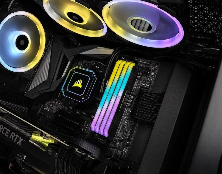 Оперативна пам'ять Corsair DDR4-3200 16384MB PC4-25600 (Kit of 2x8192) Vengeance RGB RT Black (CMN16GX4M2Z3200C16) - зображення 5