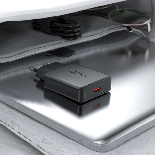 Мережевий зарядний пристрій Acefast A65 PD20W GaN single USB-C ultra-thin charger Black (6974316282686) - зображення 5
