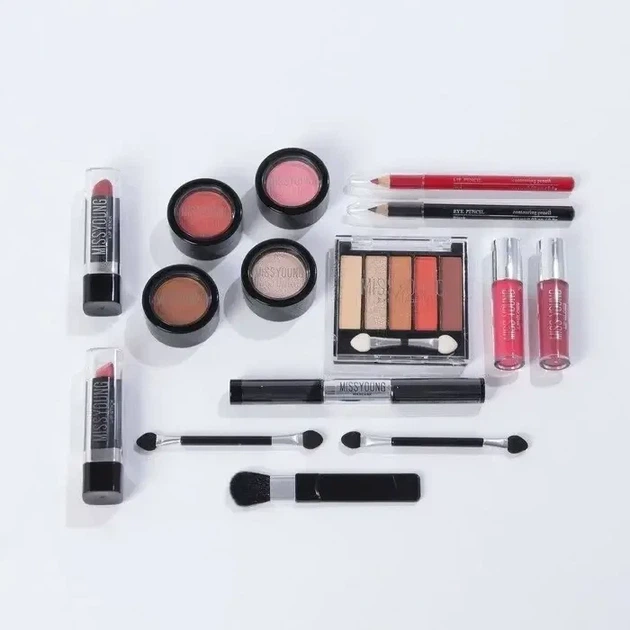 Набір декоративної косметики в алюмінієвому кейсі із дзеркалом Makeup set MC1488 Сріблястий - Фото 3 Набір декоративної косметики в алюмінієвому кейсі із дзеркалом Makeup set MC1488 Сріблястий - зображення 3