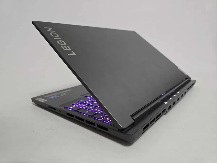 Ноутбук Lenovo LEGION 7 (2023) I9 13900H/RTX 4070/RAM 16GB/SSD 1TB/QHD 240Hz Б\В - изображение 7