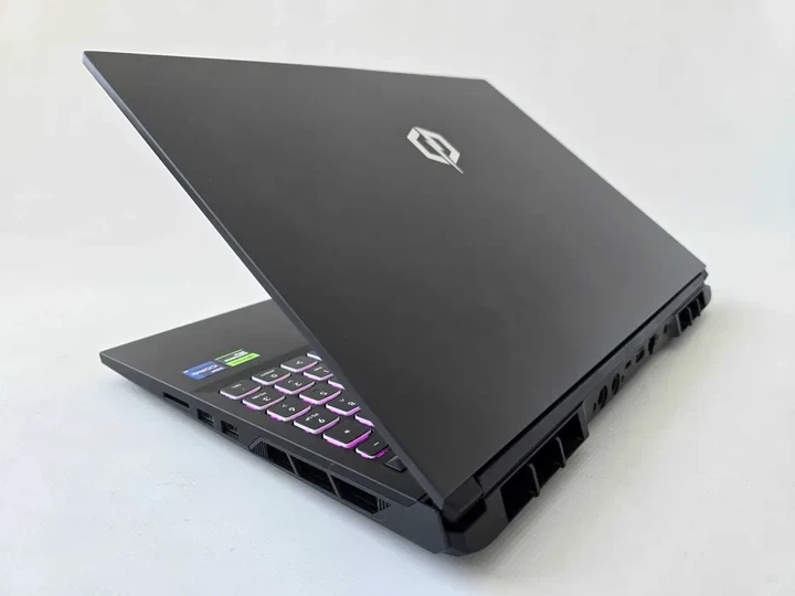 Ноутбук Ігровий Cyberpower 16 I9 13900HX/RTX 4080/RAM 32GB/SSD 1TB/QHD 240Hz Б\В - изображение 6