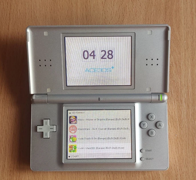 Портативна консоль Nintendo DS Lite (колір Срібло) (DSLiteSilver1