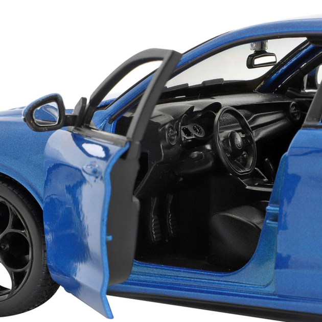 Автомодель Bburago Alfa Romeo Stelvio 1:24 (4893993008490 / 4893993210862) - зображення 5
