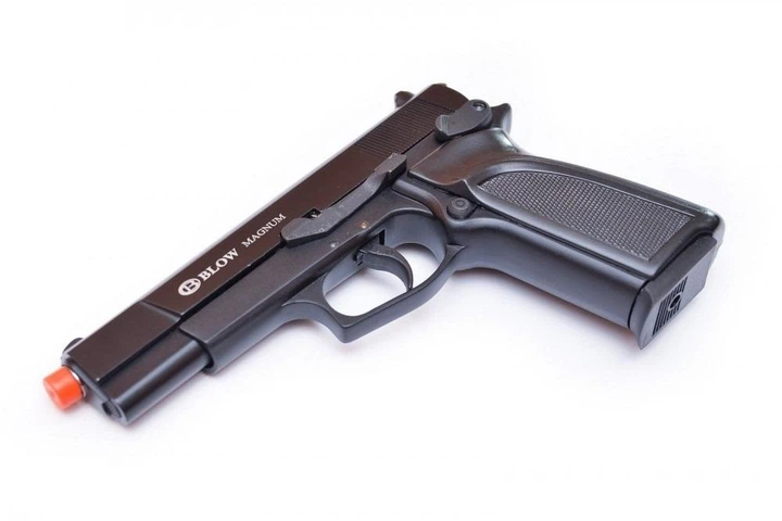 Стартовый пистолет Blow Magnum Browning Hi Power с патронами