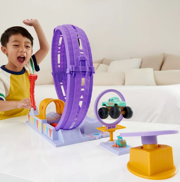 Tor wyścigowy Mattel Disney Cars On The Road Showtime Loop HGV73 (0194735058365) - obraz 10
