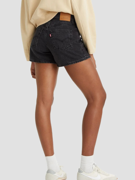 Spodenki damskie jeansowe krótkie Levi's 80S Mom Short Not To Interrupt A4695-0000 24 Czarne (5401105470364) - obraz 2