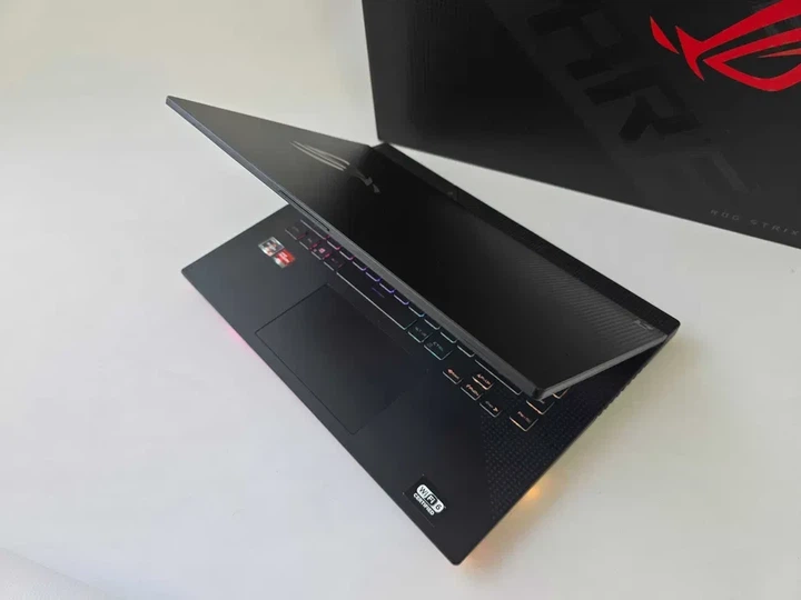 Ноутбук Asus ROG STIX G15 R9 5900HX/RX 6800M 12GB/RAM 32GB/SSD 512GB/IPS 144Hz Б\В - зображення 5